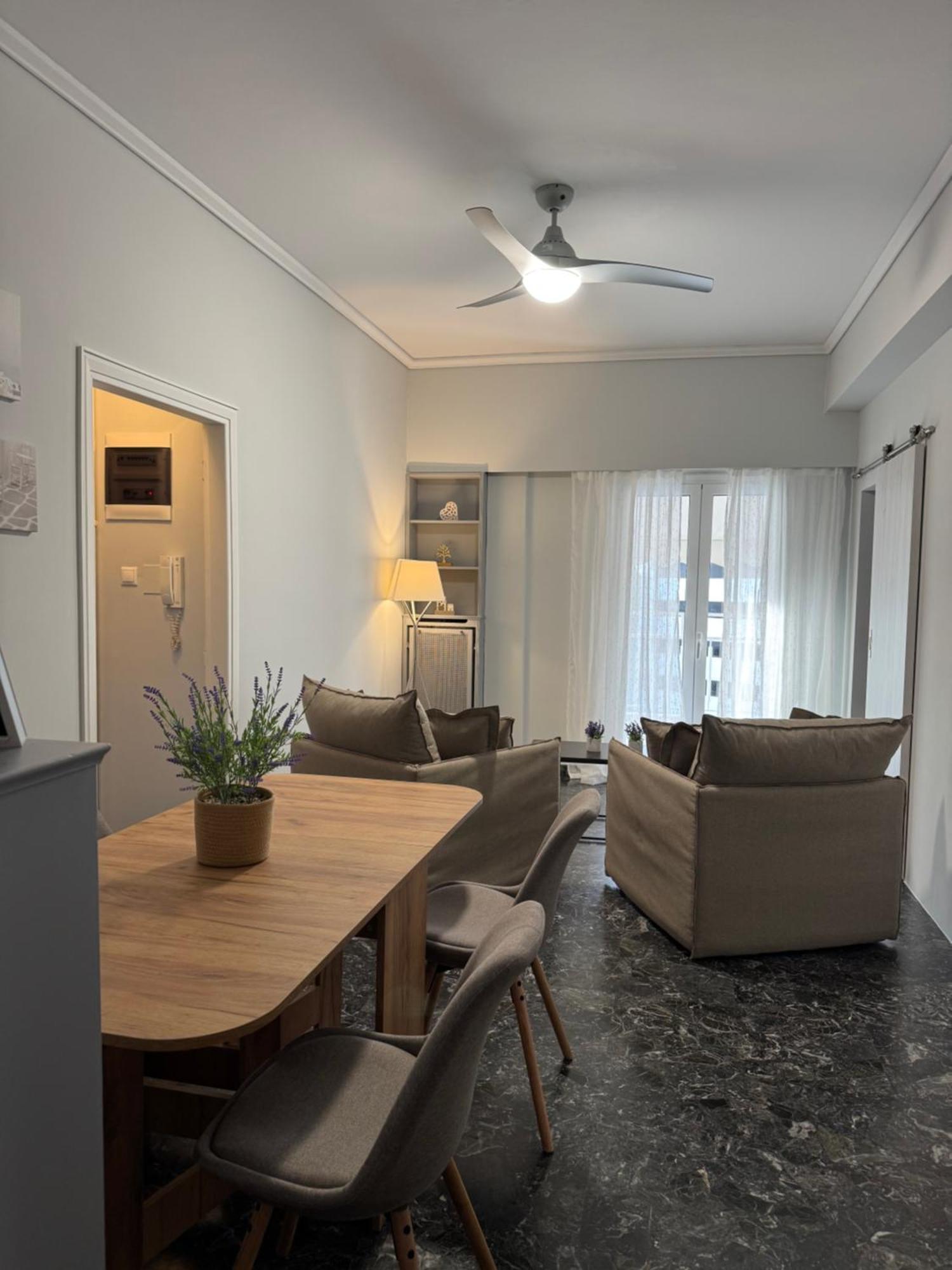 Appartamento Living Near Acropolis By Sylvia Staikou 2Nd & 3D Floor Atene Esterno foto