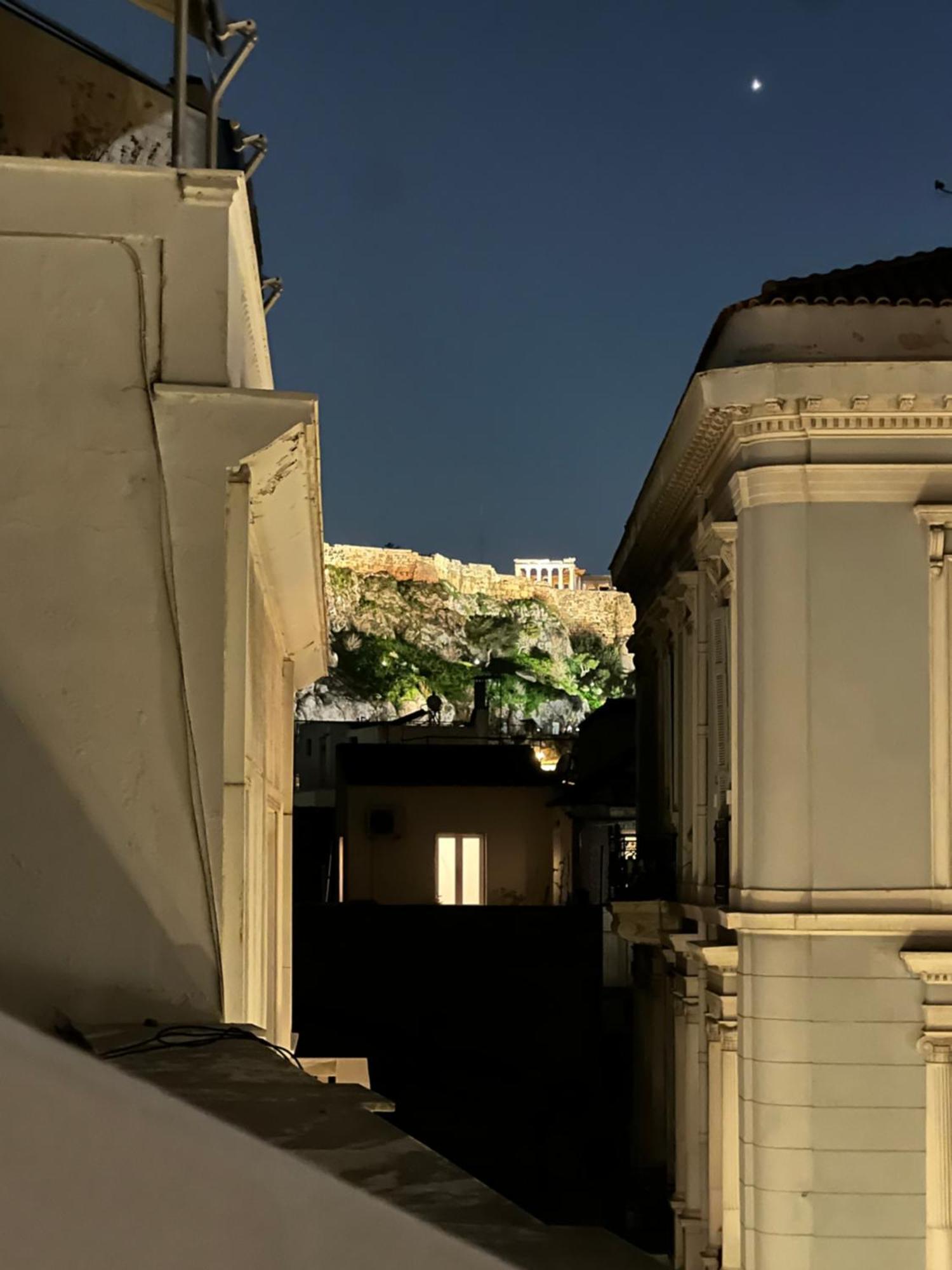 Appartamento Living Near Acropolis By Sylvia Staikou 2Nd & 3D Floor Atene Esterno foto