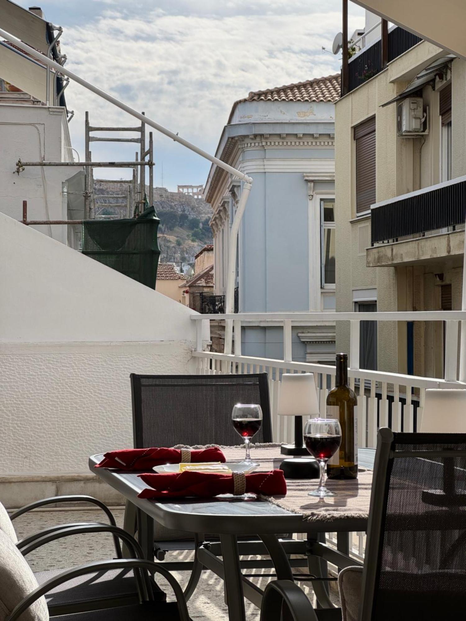 Appartamento Living Near Acropolis By Sylvia Staikou 2Nd & 3D Floor Atene Esterno foto