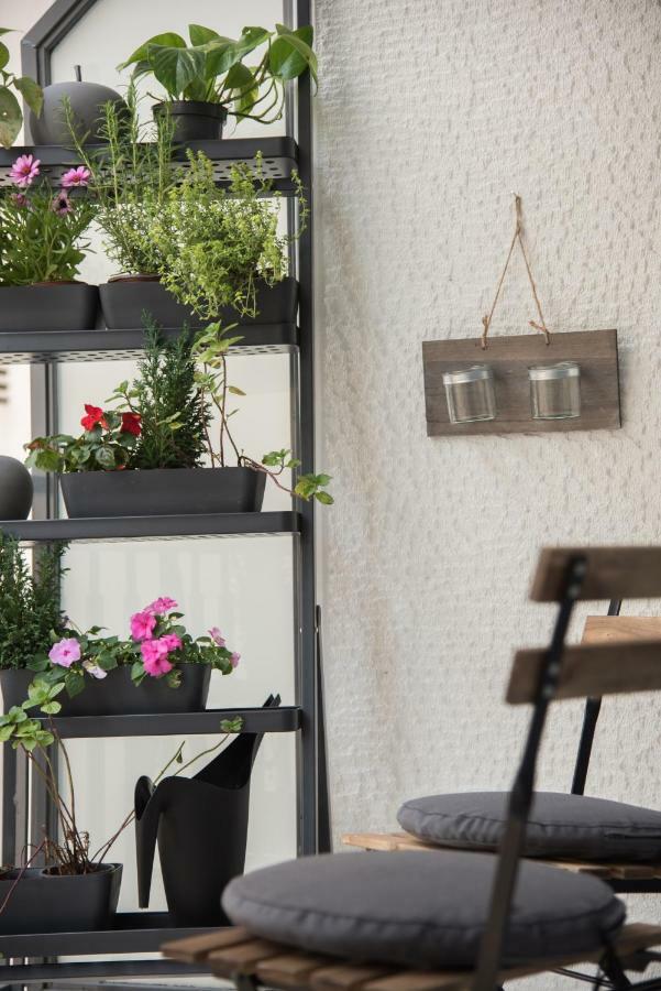 Appartamento Living Near Acropolis By Sylvia Staikou 2Nd & 3D Floor Atene Esterno foto