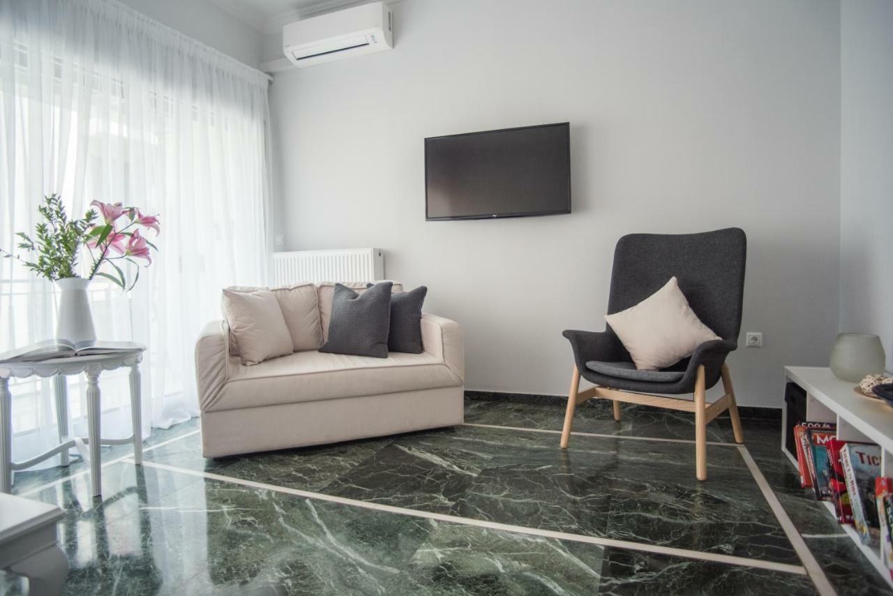 Appartamento Living Near Acropolis By Sylvia Staikou 2Nd & 3D Floor Atene Esterno foto