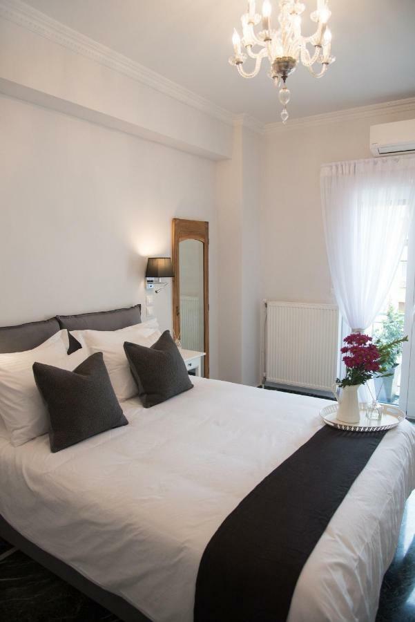 Appartamento Living Near Acropolis By Sylvia Staikou 2Nd & 3D Floor Atene Esterno foto