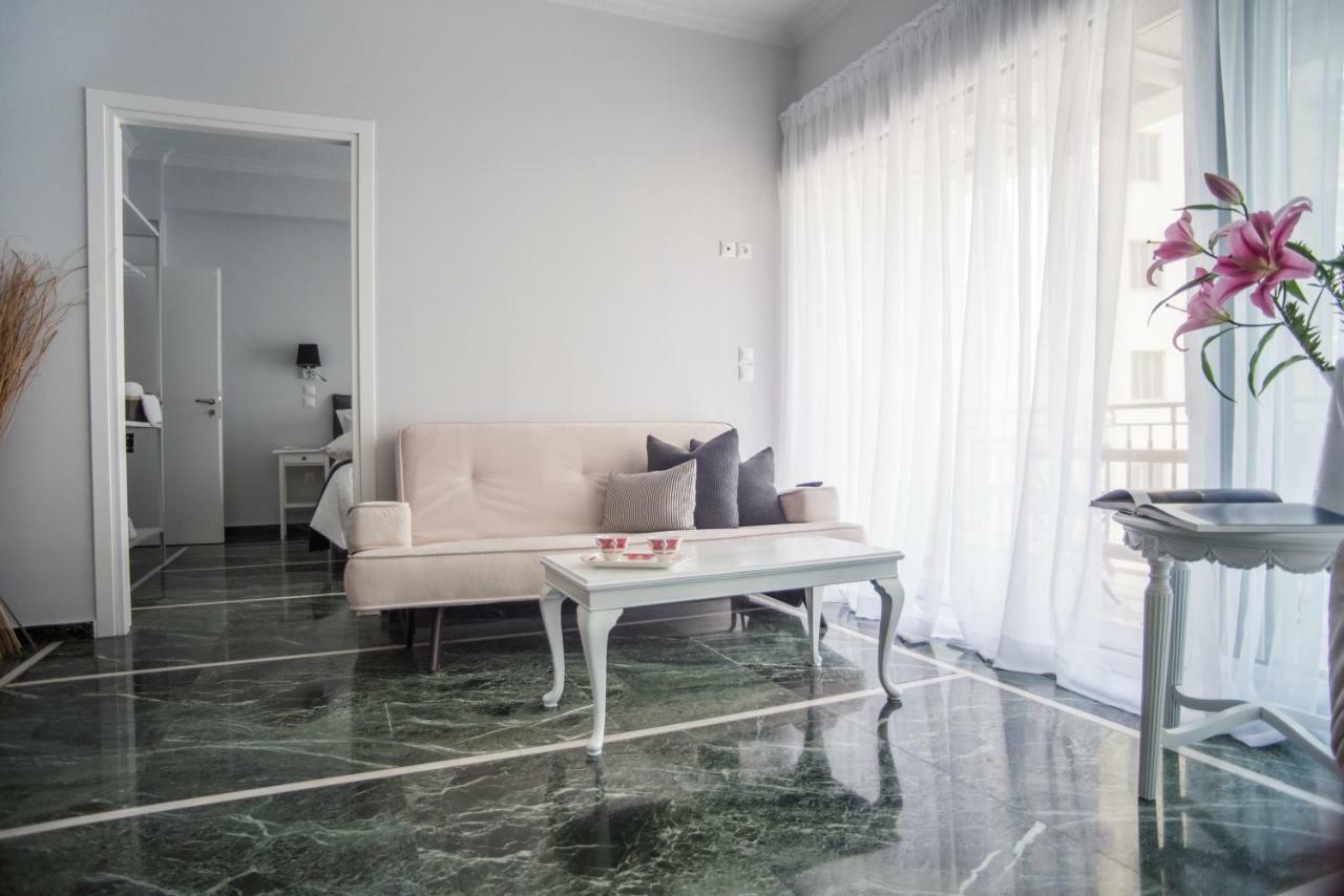 Appartamento Living Near Acropolis By Sylvia Staikou 2Nd & 3D Floor Atene Esterno foto
