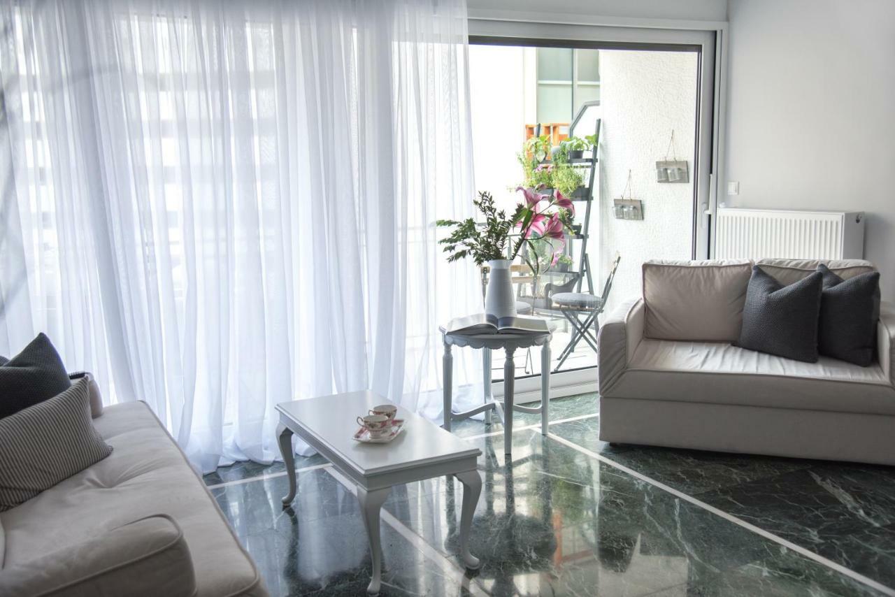Appartamento Living Near Acropolis By Sylvia Staikou 2Nd & 3D Floor Atene Esterno foto