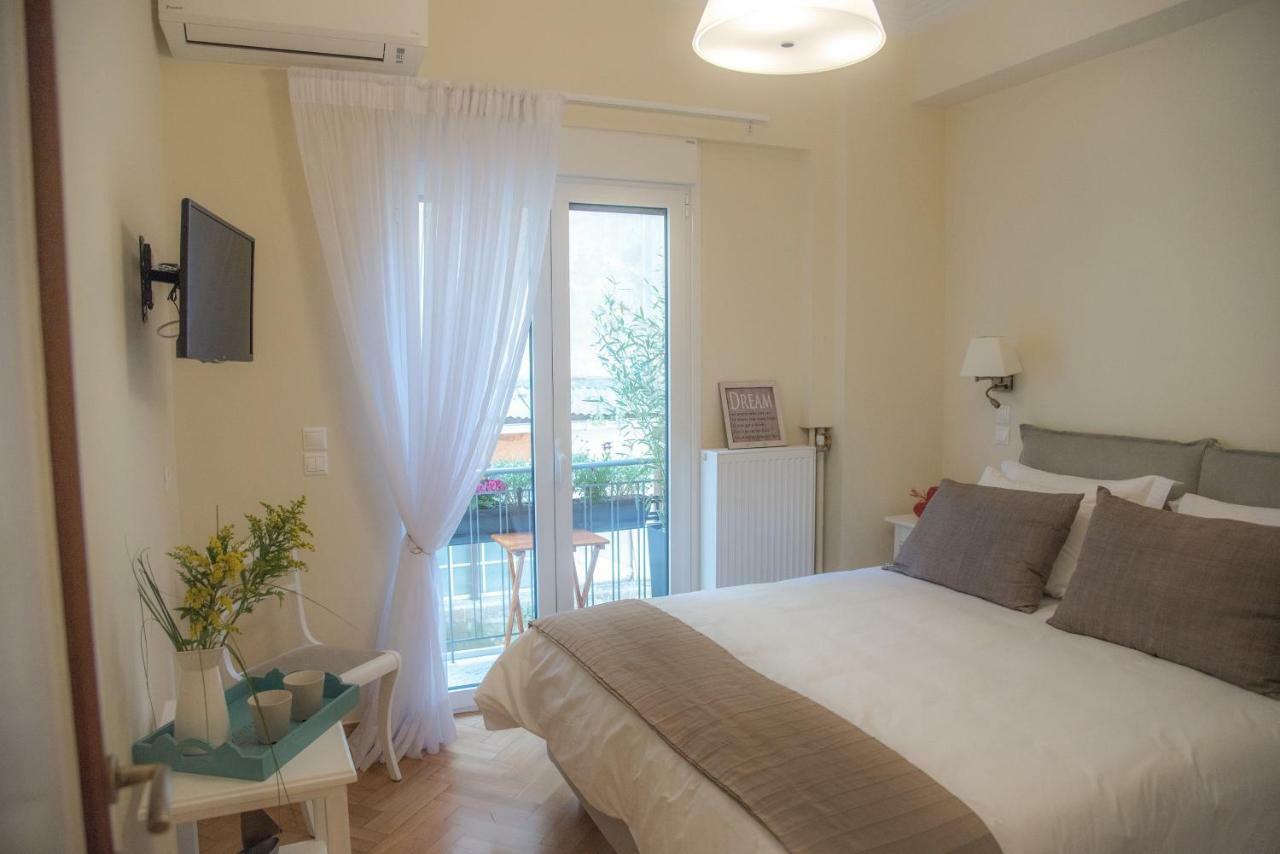 Appartamento Living Near Acropolis By Sylvia Staikou 2Nd & 3D Floor Atene Esterno foto